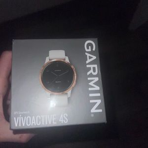 Lilly farm in vivoactive 4s rose gold & white.